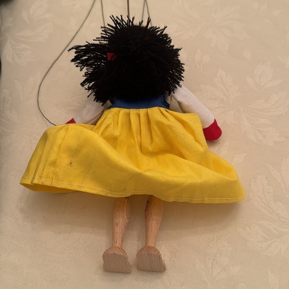Marionette (wood puppet) Snow White 9” doll, 10” “string” (mlb) - Picture 7 of 8